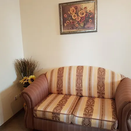 Guest house Markovi Aheloy